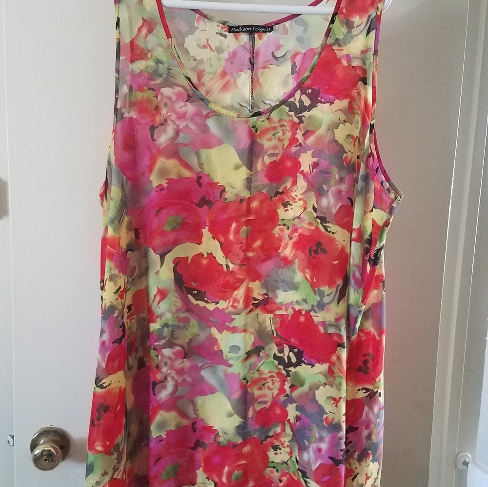 Pretty Sleeveless Tunic